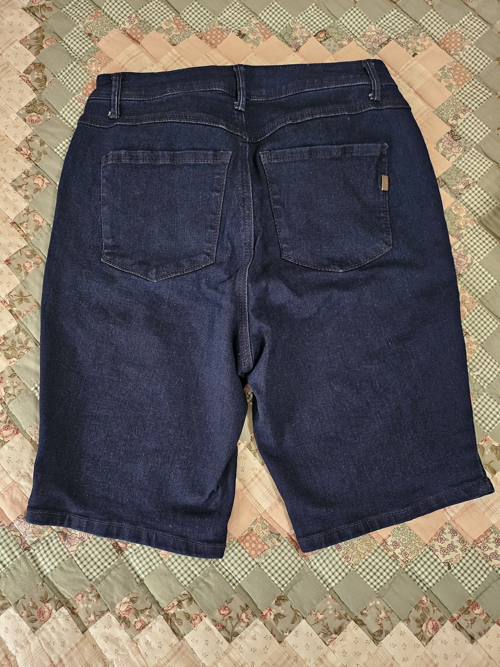 1822 'Butter' Denim Women's High Rise Bermuda Shorts - Dark Indigo Blue- 14 W - Picture 2 of 7